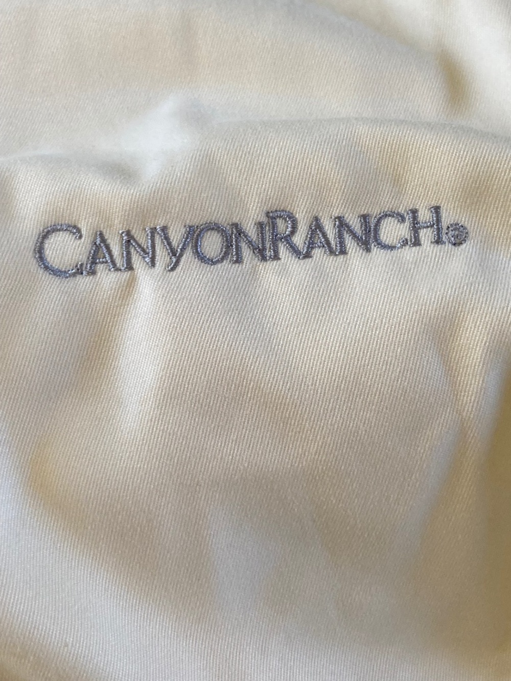 BRAND NEW Canyon Ranch Spa Robe